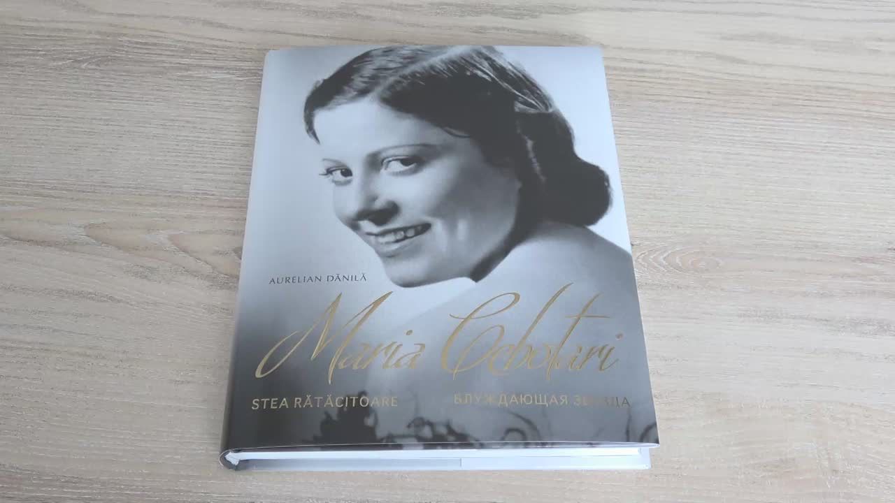 Книга издана на румынском и русском языках.