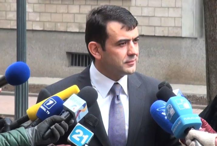 "Главной целью моей программы будет продолжение курса на евроинтеграцию", — сказал Габурич журналистам.