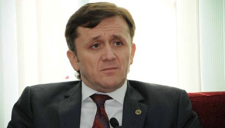 Год тюрьмы, или 12 тысяч леев штрафа рискует получить председатель Центральной избирательной комиссии Юрий Чокан. Фото: grenada.md