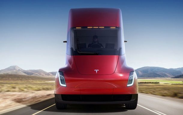 Против Tesla подан иск на два миллиарда долларов.
