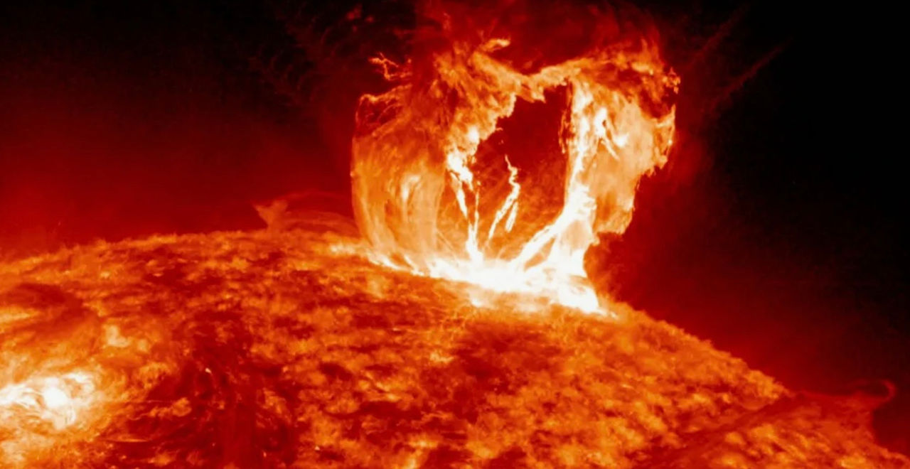 Cercetătorii pot prezice erupțiile solare datorită inteligenței artificiale.