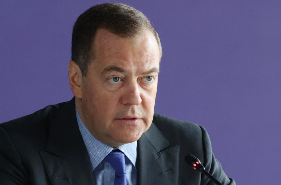 Замглавы Совета безопасности России Дмитрий Медведев.