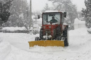La curățarea drumurilor au lucrat aproape 500 de muncitori rutieri, fiind antrenate 230 unități de autospeciale.