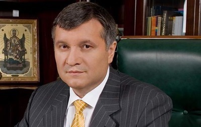 На данный момент "главное - не допустить в Крыму вооруженного конфликта".