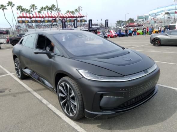 Faraday Future представила свою флагманскую модель FF91.