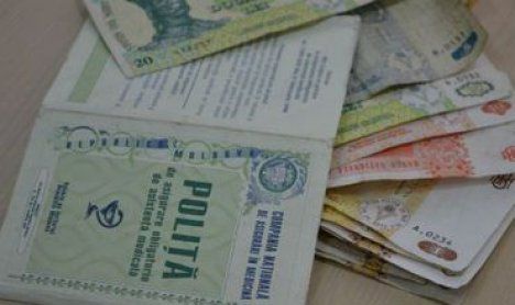 Изменения вносятся в Закон о фондах обязательного медицинского страхования на 2015 год.