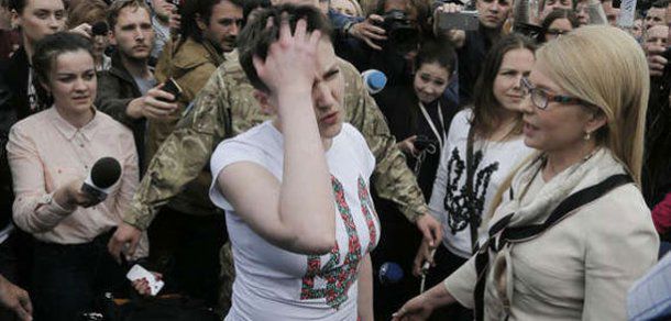Iulia Timoșenko începe războiul contra Nadejdei Savcenko. Foto: xakac.info