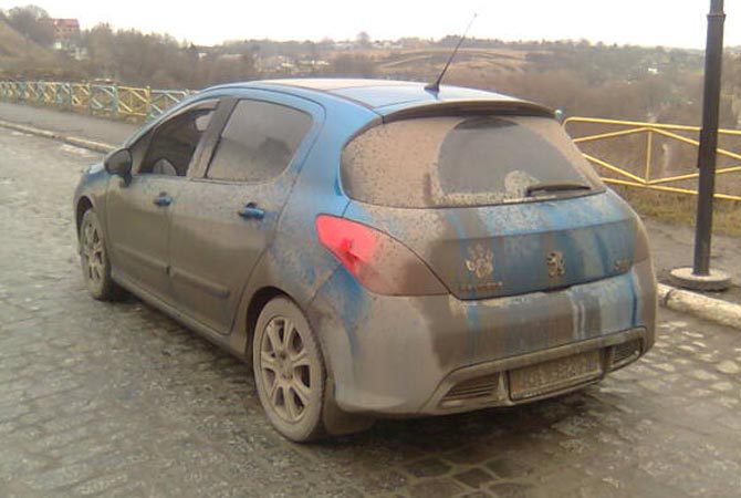Водители из-за грязи на улицах не могут содержать свои автомобили в чистоте. Фото: mashintop.ru