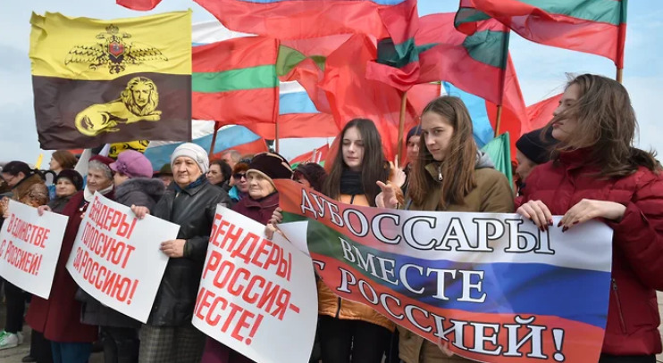 Власти Приднестровья просят Москву упростить выдачу российских паспортов.