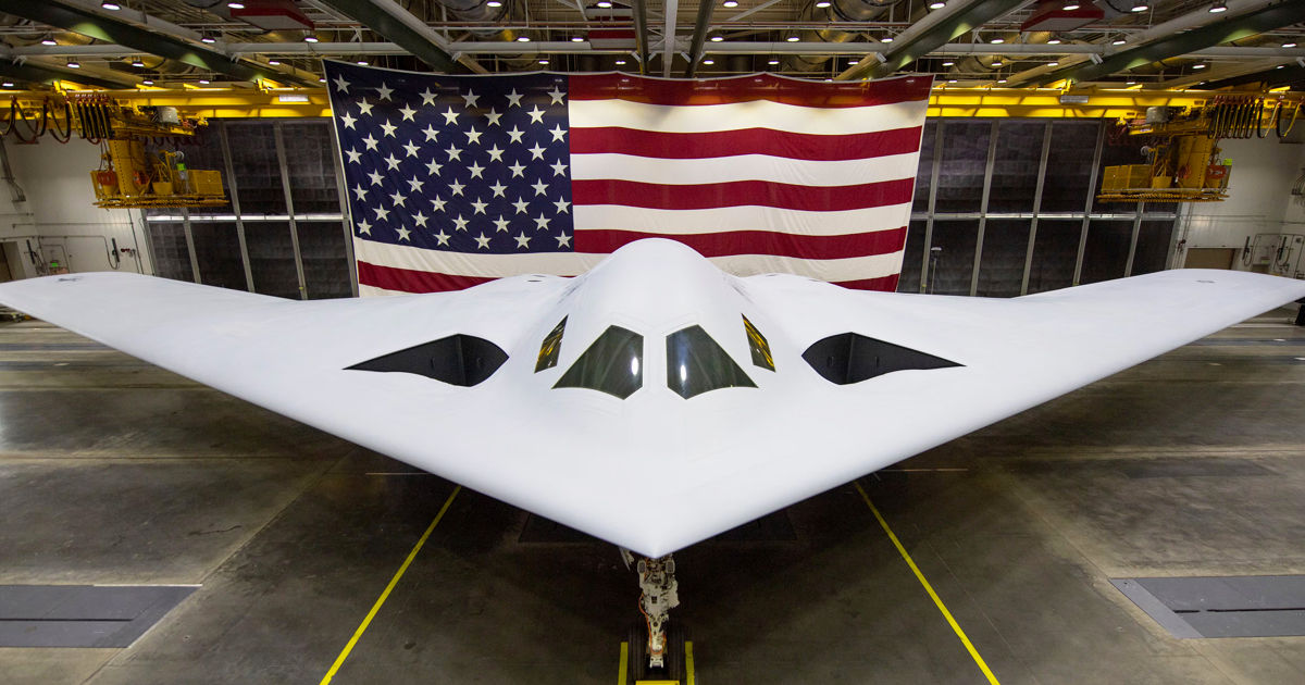 США увеличивают производство стелс-бомбардировщиков нового поколения B-21 Raider на 25%.