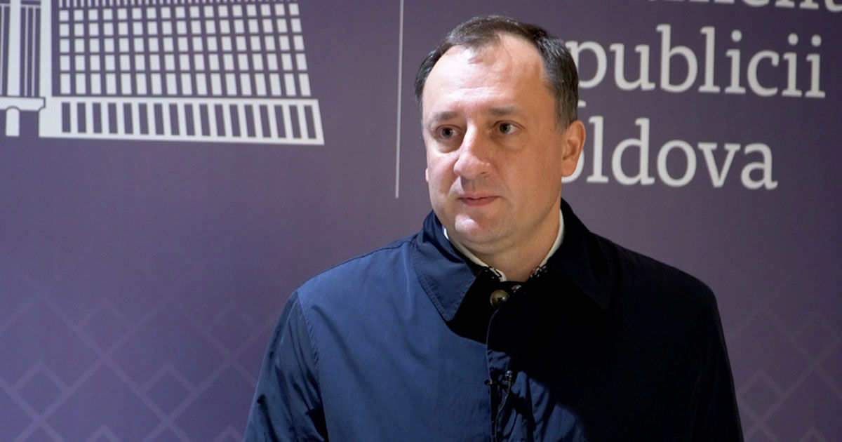 Fostul deputat al Partidului Șor, Denis Ulanov, a refuzat să depună mărturii pe cazul lui Plahotniuc.
