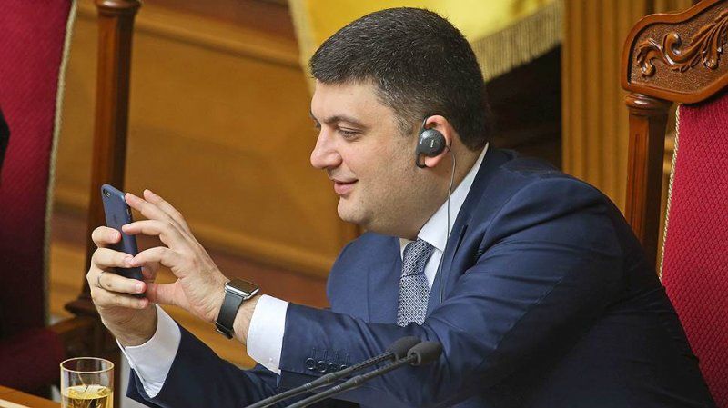 В ходе дискуссии официальные лица обменялись мнениями по актуальным темам, представляющим общий интерес.
