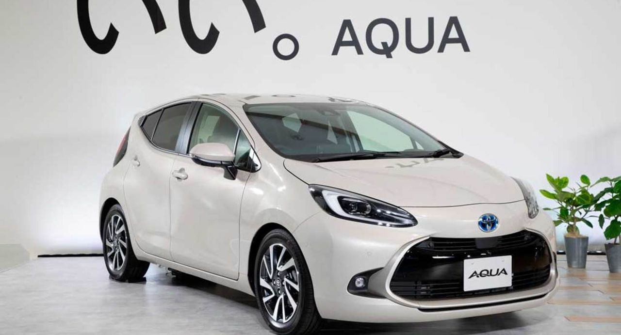 Представлен гибрид Toyota Aqua с расходом топлива 2.8 л на 100 км