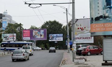 Mai puţină publicitate stradală în Capitală. Măsurile întreprinse