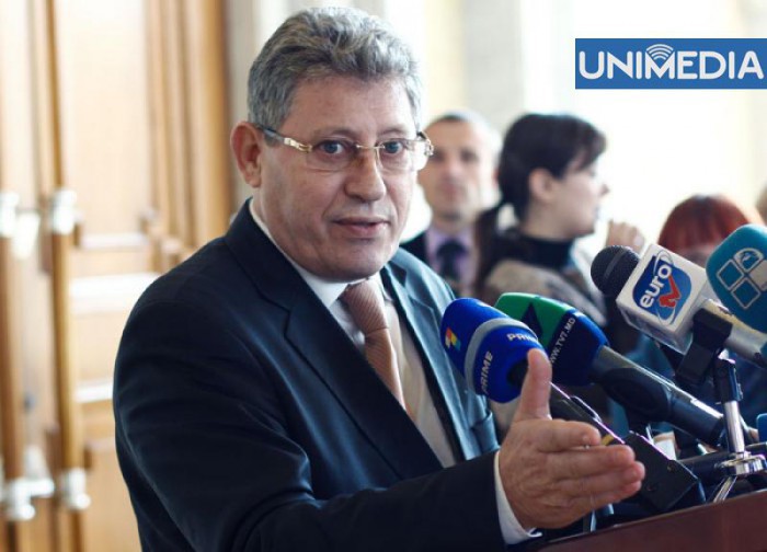 Mihai Ghimpu este gata să parieze cu oricine că în lupta dintre Igor Dodon și Dorin Chirtoacăpentru șefia Capitalei, din cadrul alegerilor locale, ultimul va câștiga fără probleme.