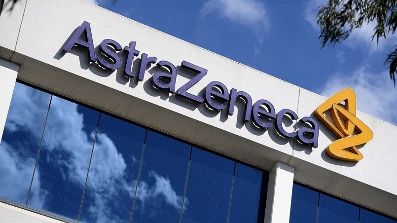 ЕК потребовала от AstraZeneca объяснить сокращение поставок вакцин.