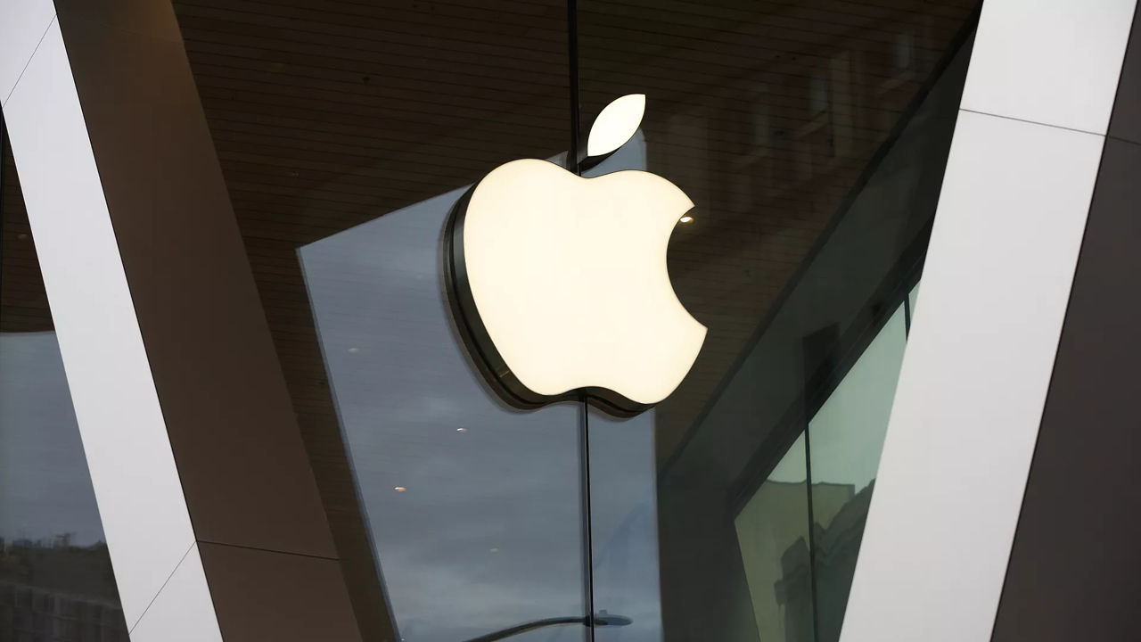 ЕС штрафует американскую компанию Apple на 1,84 млрд евро.