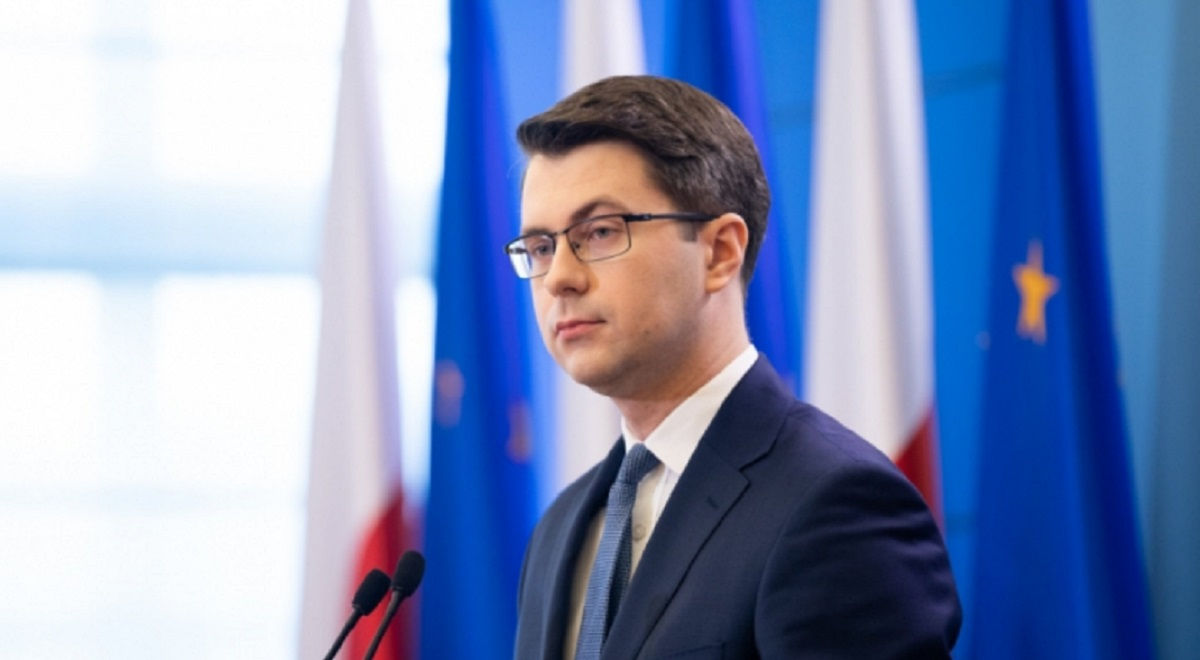 Представитель польского правительства Петр Мюллер.