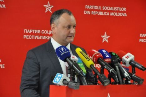 Mitropolitul Vladimir a venit cu un mesaj de felicitare pentru Igor Dodon.