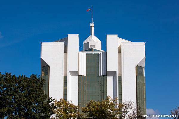 Proiectul formei parlamentare de guvernământ în Republica Moldova a eșuat. 