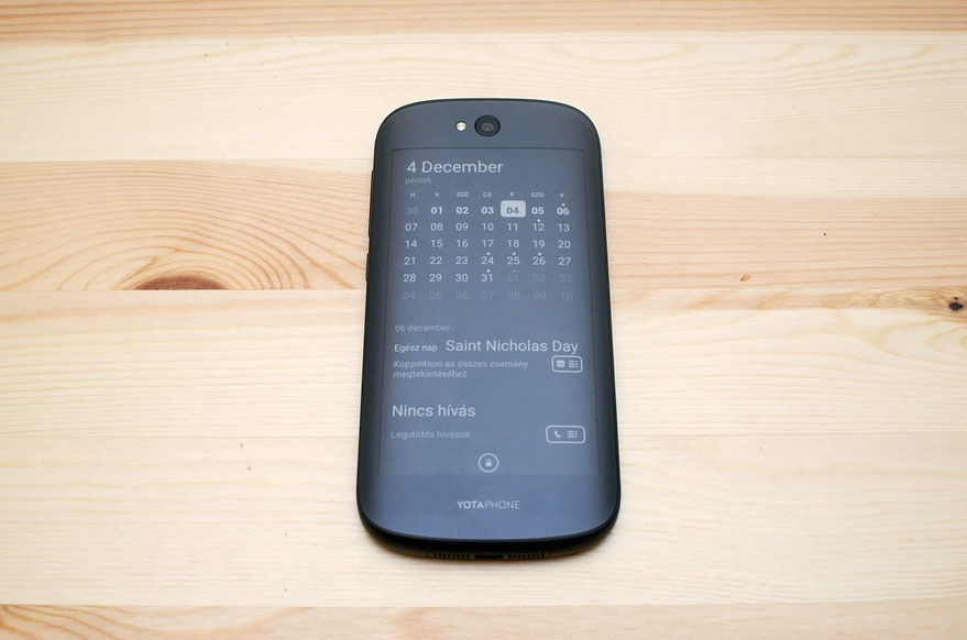 YotaPhone 3 должен стать реальным конкурентом iPhone 8.