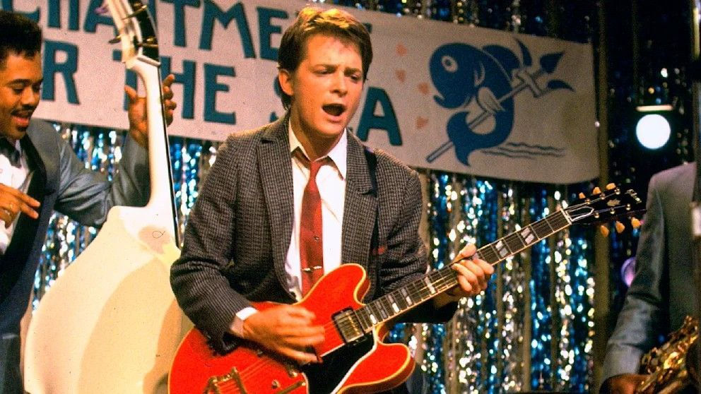 Actorul Michael J. Fox caută chitara sa legendară din filmul „Back to the Future”.