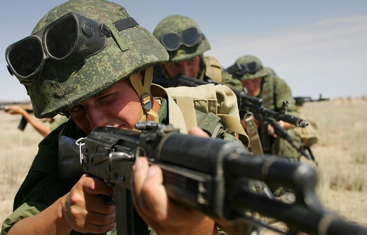 Около тысячи военнослужащих ВВО прибыли в Китай на учения "Мирная миссия-2014". Фото: itar-tass.com