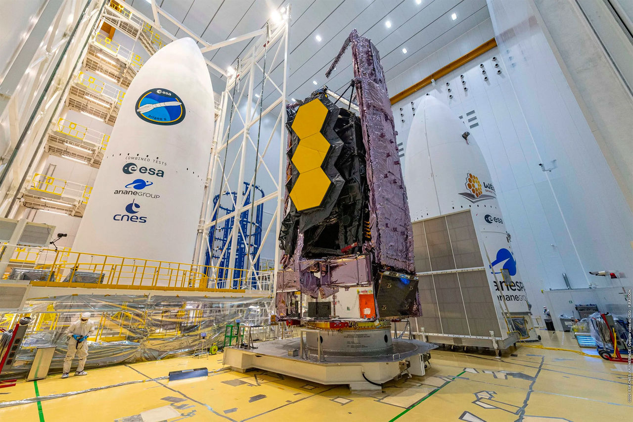 NASA отправило в космос телескоп James Webb ценой $10 млрд.