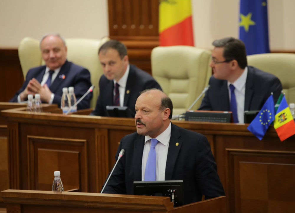 Deplasări peste hotare: Deputatul care a cheltuit cei mai mulți bani. Foto: basarabia.md
