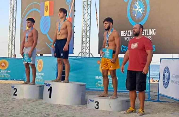 Спортсмены Молдовы добились побед на чемпионате мира по пляжной борьбе.