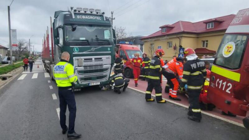 В Румынии водитель фуры сбил пешеходов: погиб трехлетний ребенок.