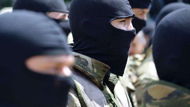 США запретили Украине передавать американское оружие "Азову".