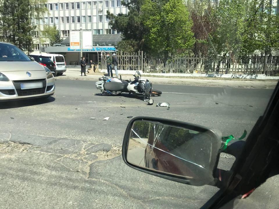 ДТП: столкнулись автомобиль и мотоцикл.