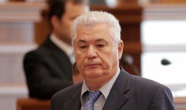 "Aveţi nevoie de un nou Zubco, cu carnet de partid comunist. Căutaţi-l în alt partid", a precizat Voronin.