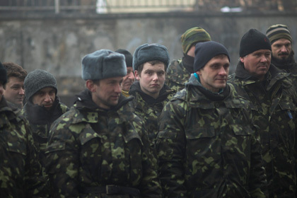Украинские военослужащие. Фото: Emilio Morenatti / AP