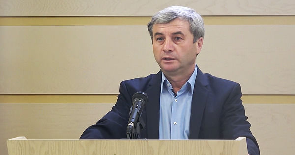 Председатель парламентской фракции ПСРМ Корнелиу Фуркулицэ.