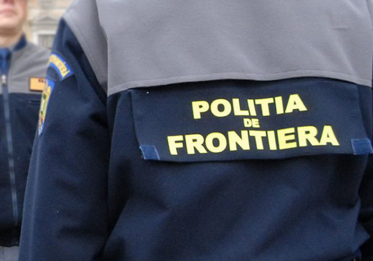 Un polițist de frontieră din România a cerut mită de la un șofer și l-a dus cu autospeciala la bancomat.