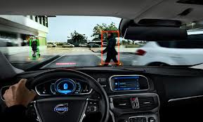 La categoria protecție a pietonilor V40 Volvo stabilește, de asemenea, un nou record. Un factor important, inovator şi unic este airbag-ul pietonilor.