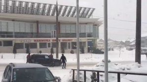 Tesla din Moldova: O mașină a început să meargă la vale fără șofer