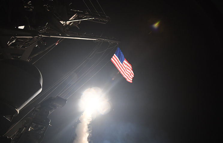 США уничтожили около 20 сирийских самолетов на авиабазе в Хомс.
