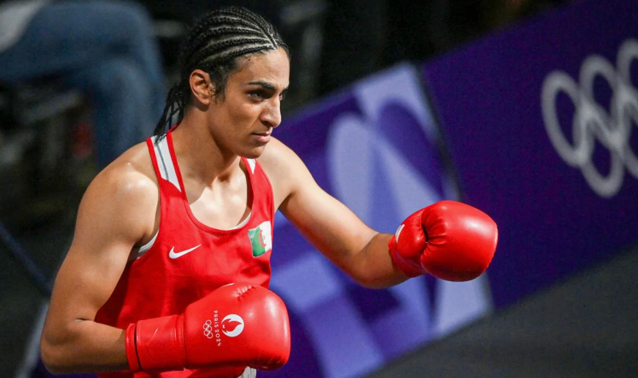 Boxerița algeriană implicată în scandalul de la Jocurile Olimpice a răspuns criticilor și a promis să revină în ring.