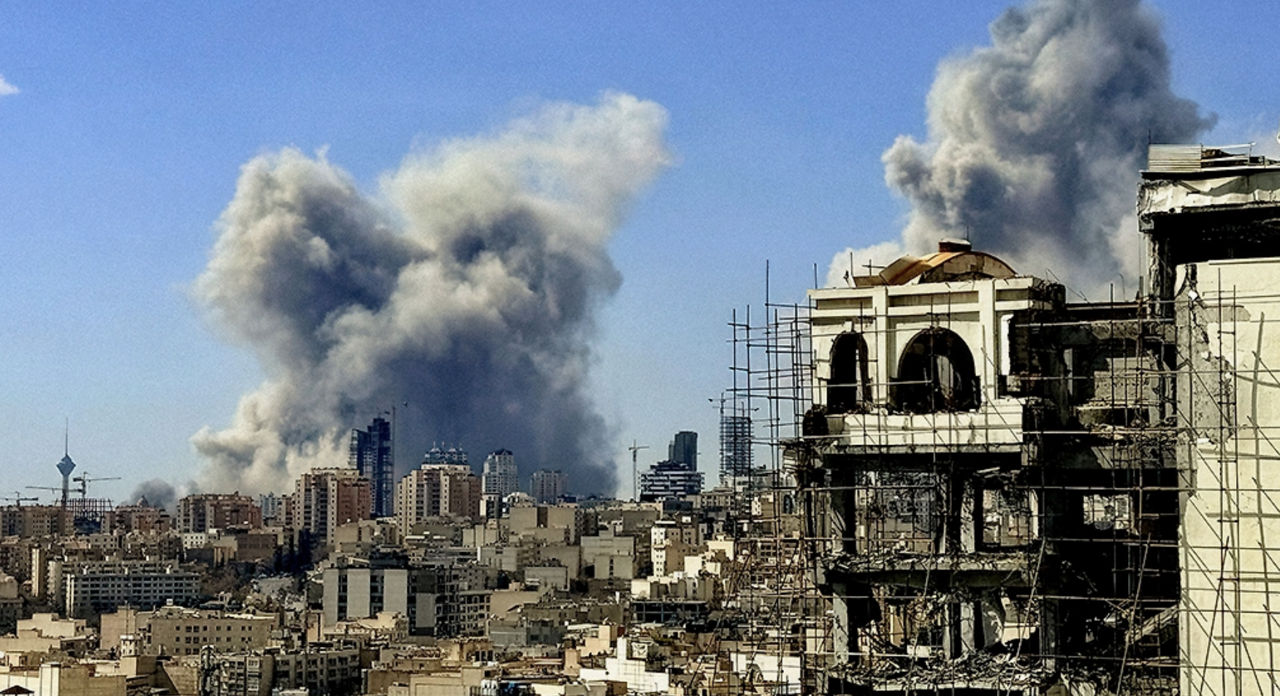 Израиль атаковал ядерный реактор в Иране и завод по производству уранового концентрата.