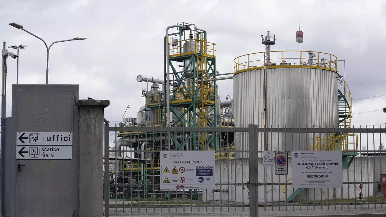 Хранилища Италии могут обеспечить только треть потребления газа зимой.