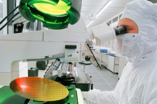 Bacteriile se găsesc atât pe suprafaţa corpului, iar unele contribuie la menţinerea sănătăţii, alte microorganisme pot duce la apariţia unor boli serioase.