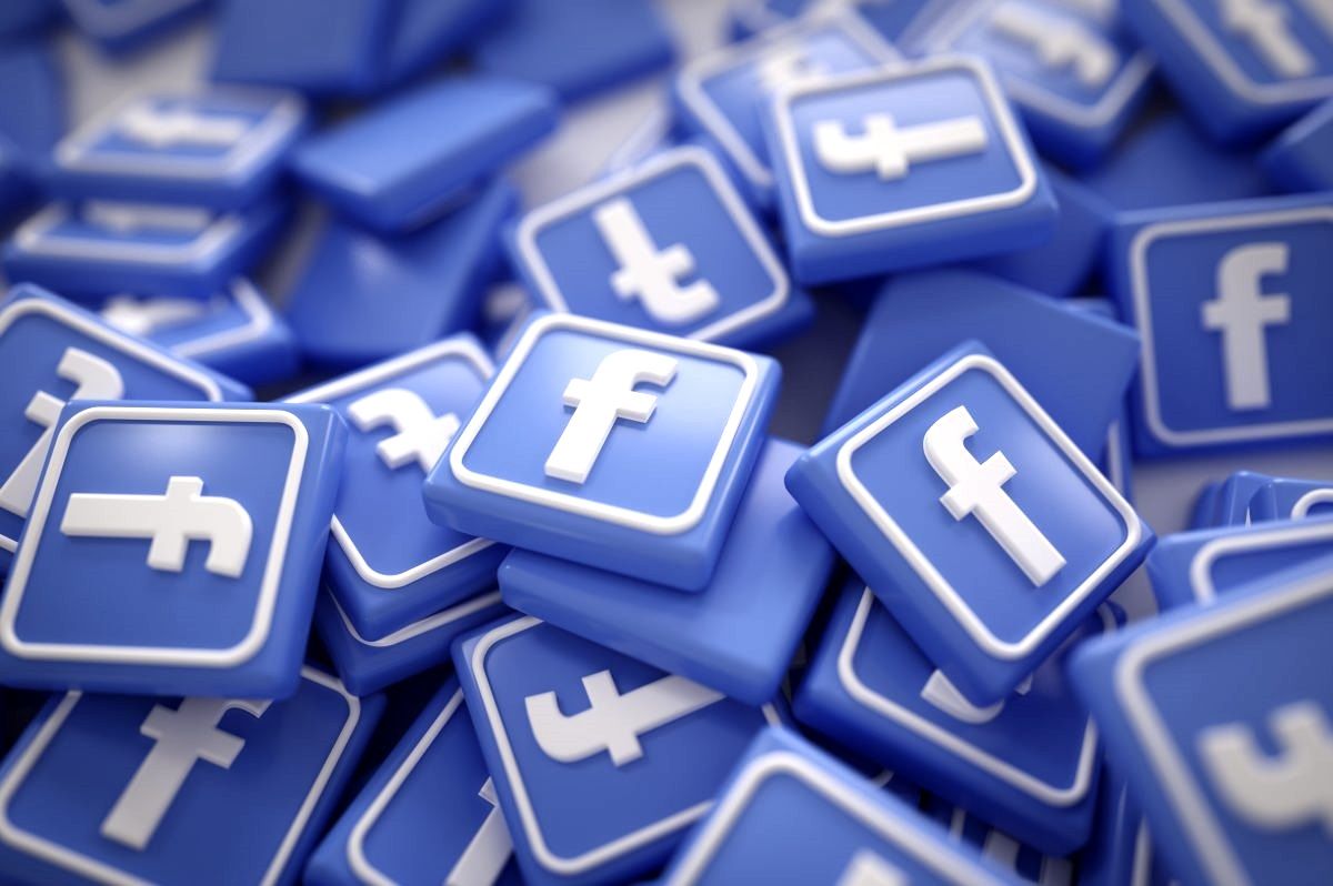 Facebook уступил звание второго по популярности приложения в мире.