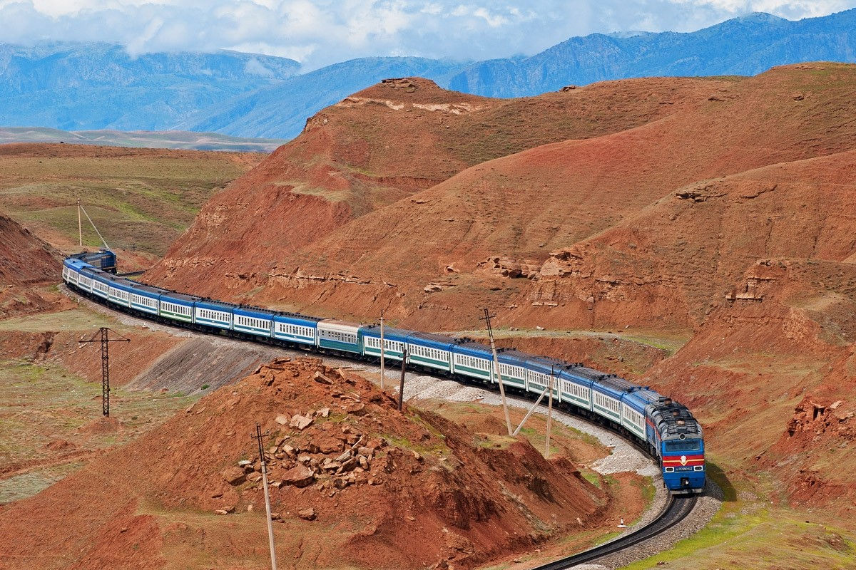 China, Kârgâzstan și Uzbekistan încep construcția unei căi ferate care va ocoli Rusia.