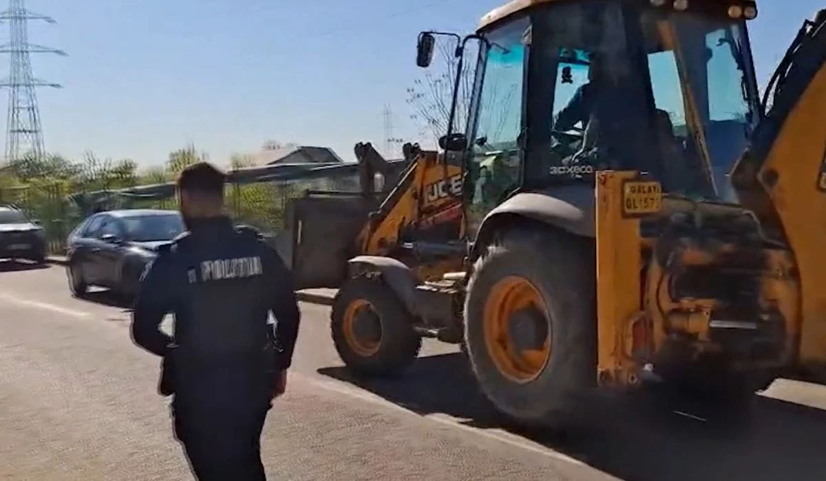 В Галаце после падения дрона коммунальщик приехал к месту ЧП «забирать БПЛА».