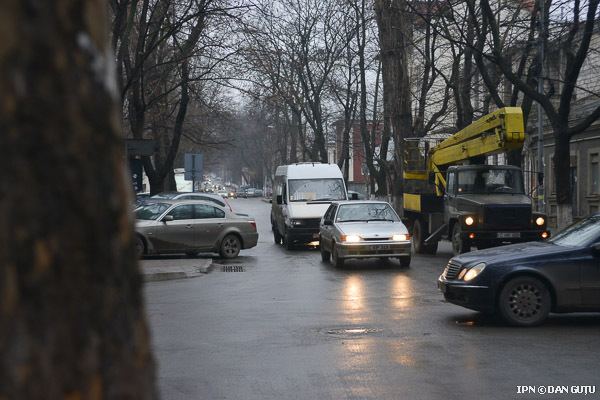 Даже по мелким нарушениям водители к ним причастные получат письменные предупреждения дорожной полиции. Фото: info-prim.md