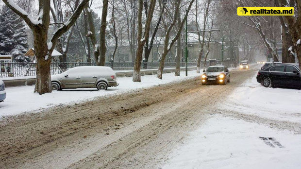 A fost cumpărat un nou tip de material antiderapant de 104 ori mai scump decât nisipul.