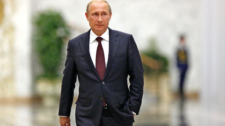 Vladimir Putin marchează astăzi 15 ani de când a fost ales, pentru prima oară, în funcţia de preşedinte al Federaţiei Ruse.